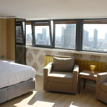 מלון Aram Business & Luxury 3*