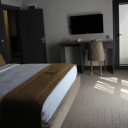 Aram Business & Luxury